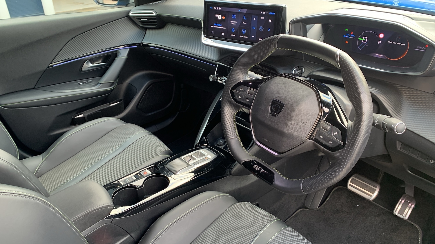 Used Peugeot 2008 2024 for sale - 77292690: Photo 12