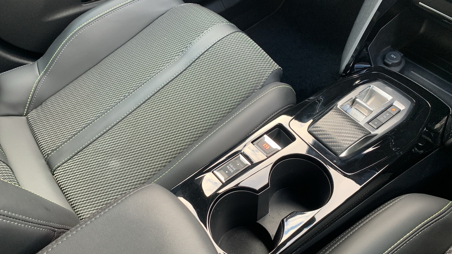 Used Peugeot 2008 2024 for sale - 77292690: Photo 22