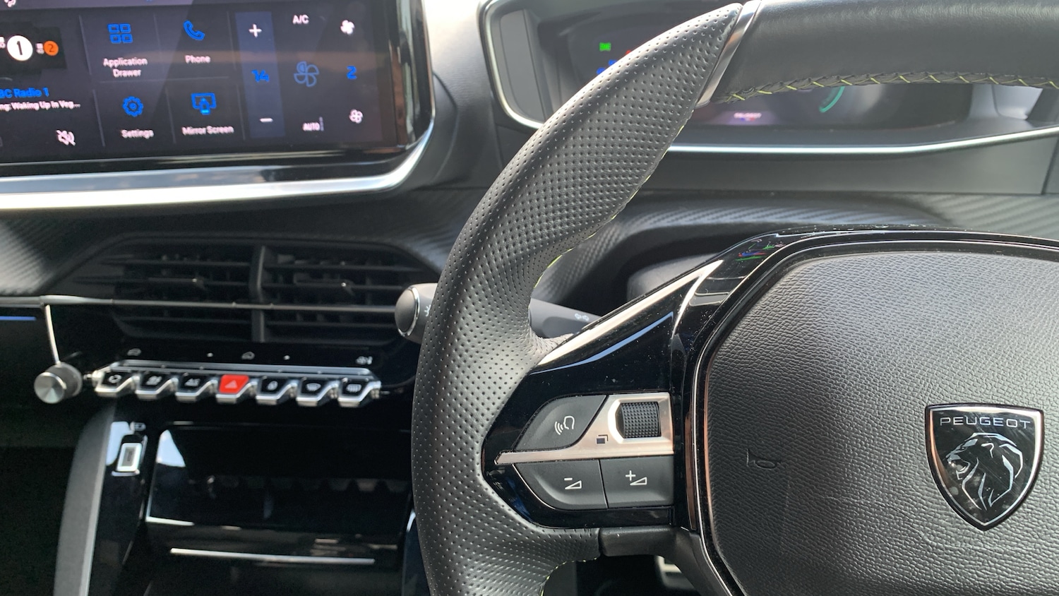 Used Peugeot 2008 2024 for sale - 77292690: Photo 24