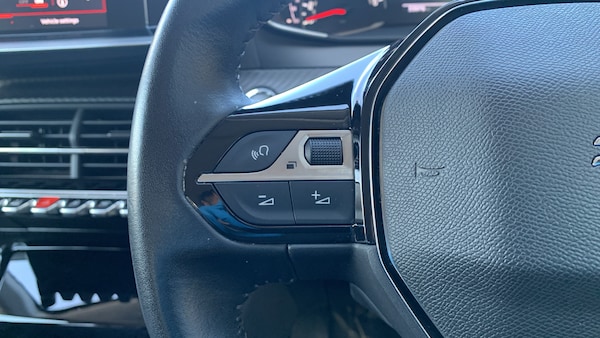 Used Peugeot 208 2020 for sale - 75678906: Photo 23