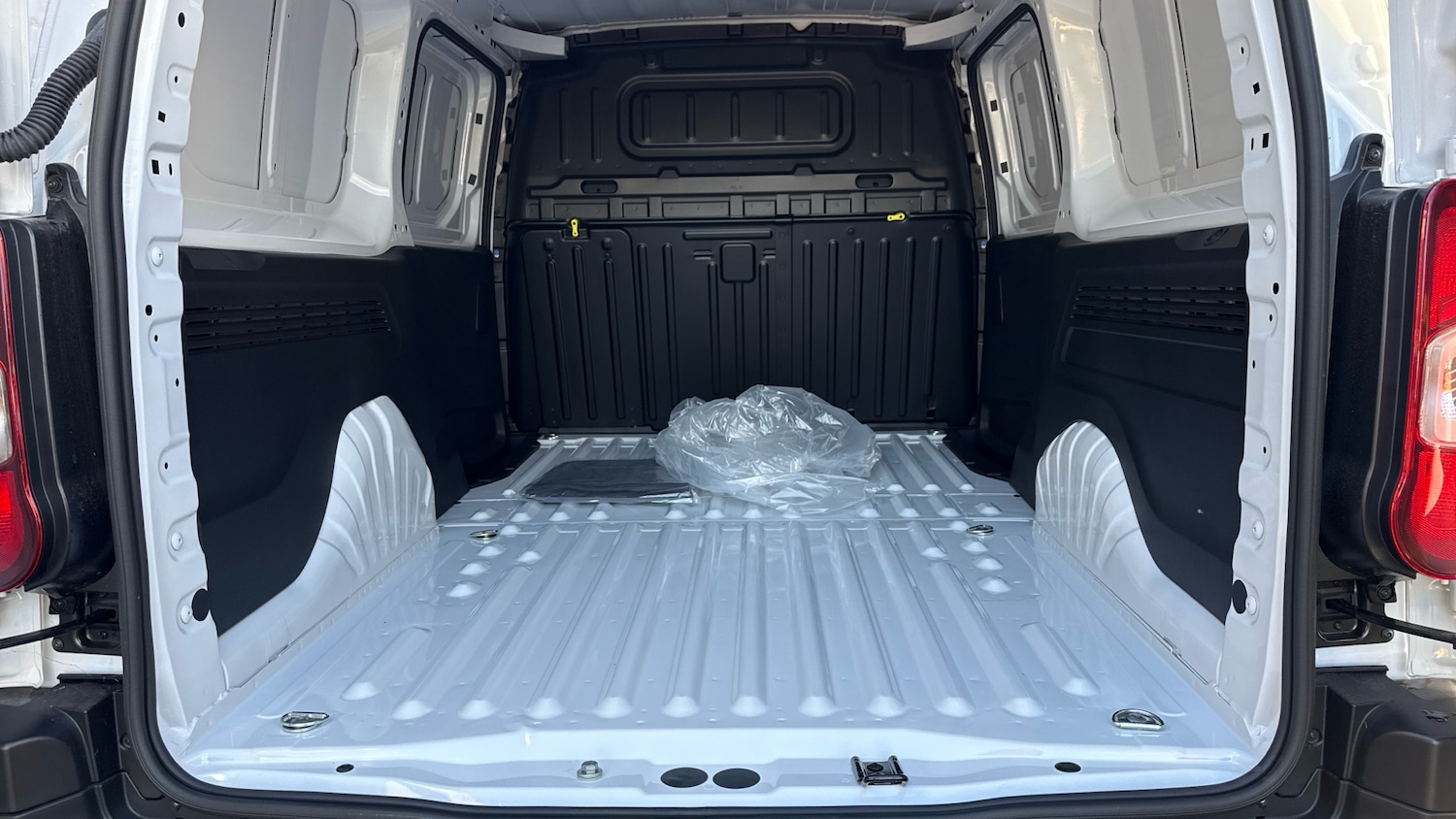 Used Citroen Berlingo 2024 for sale - 76744044: Photo 20