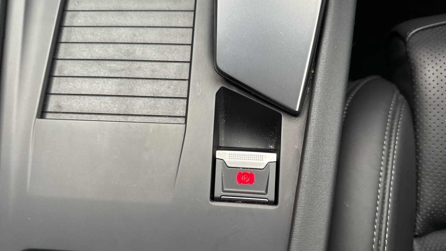 Used Peugeot 408 2024 for sale - 75979434: Photo 21