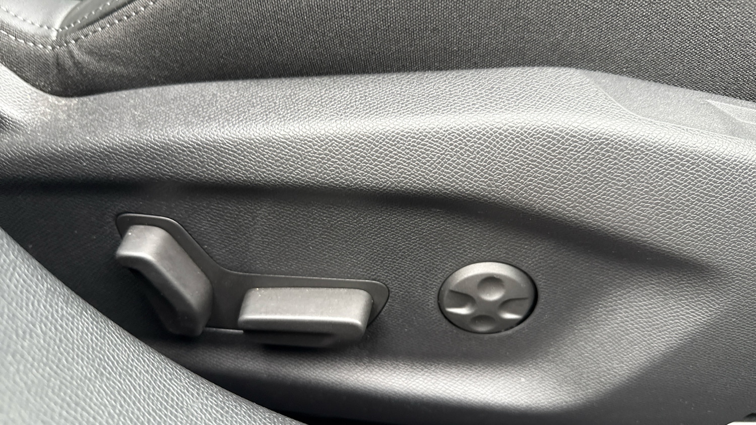 Used Peugeot 408 2024 for sale - 75979434: Photo 42