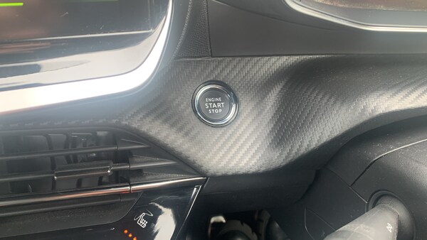 Used Peugeot 2008 2022 for sale - 76168058: Photo 29