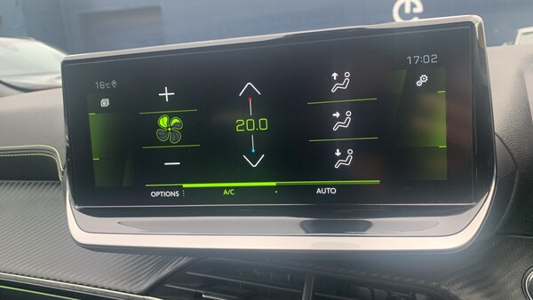 Used Peugeot 2008 2022 for sale - 76168058: Photo 31