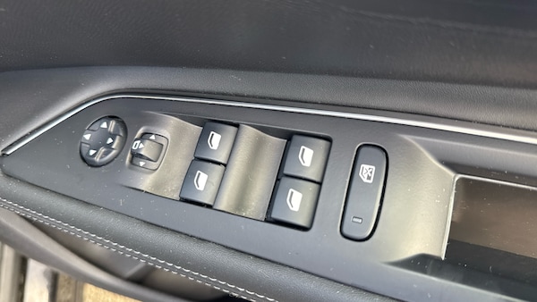 Used Peugeot 5008 2020 for sale - 76043896: Photo 22