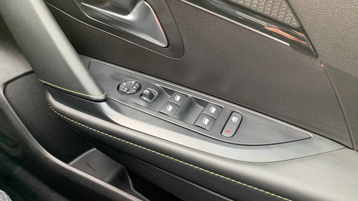 Used Peugeot 208 2024 for sale - 77884288: Photo 22