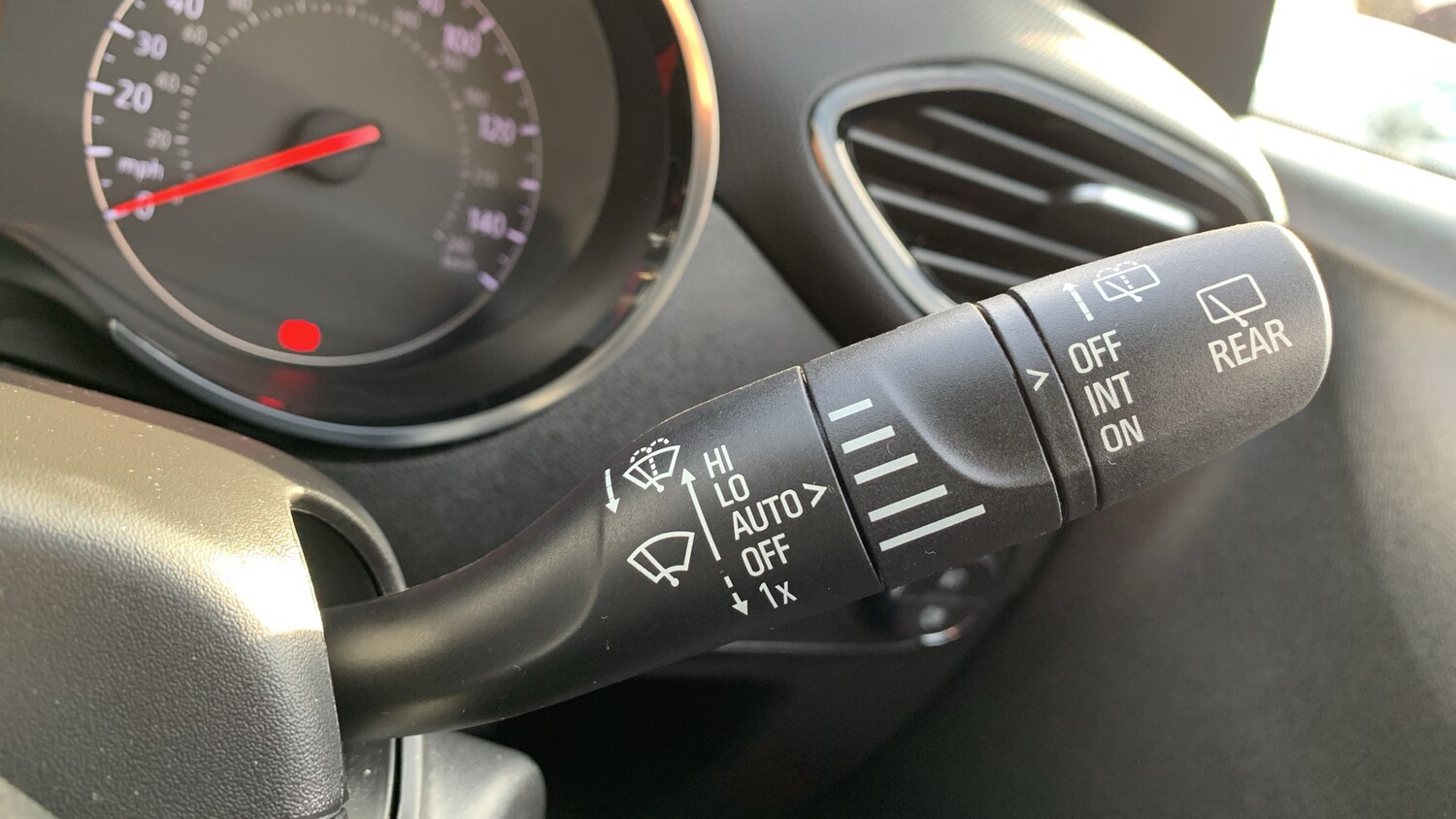 Used Vauxhall Crossland 2024 for sale - 76400049: Photo 28