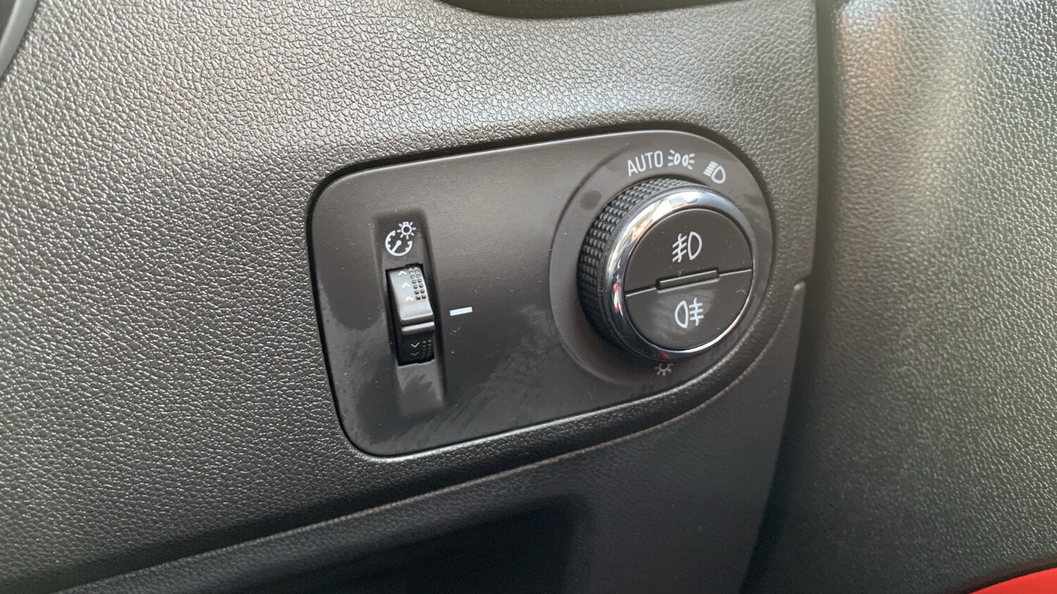 Used Vauxhall Crossland 2024 for sale - 76400049: Photo 32