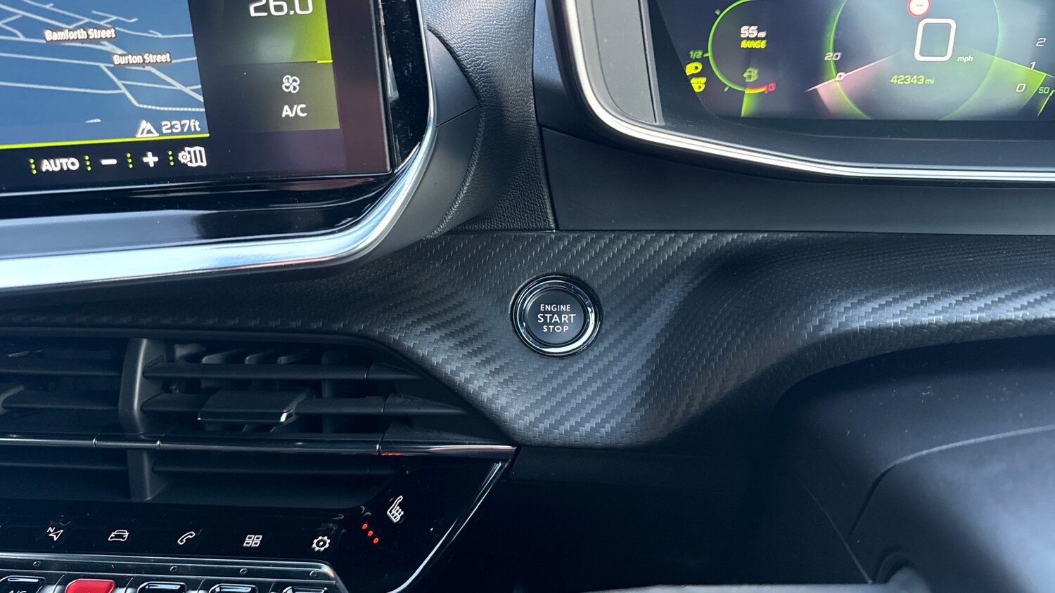 Used Peugeot 2008 2020 for sale - 77018080: Photo 36