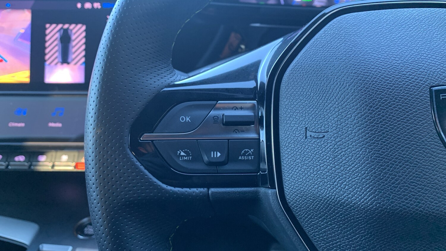 Used Peugeot 308 2024 for sale - 76659873: Photo 24