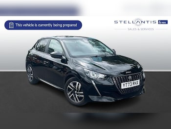 Peugeot - 208