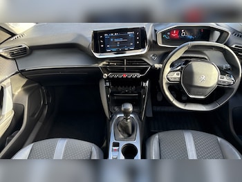 Used Peugeot 2008 2020 for sale - 76043898: Photo 4