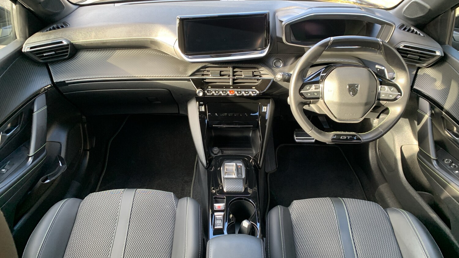 Used Peugeot 208 2024 for sale - 76372195: Photo 4