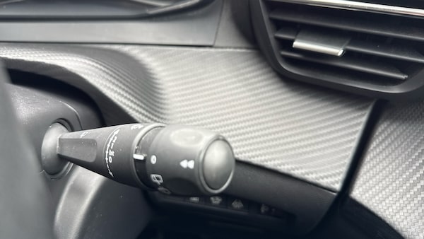Used Peugeot 208 2020 for sale - 76033034: Photo 28