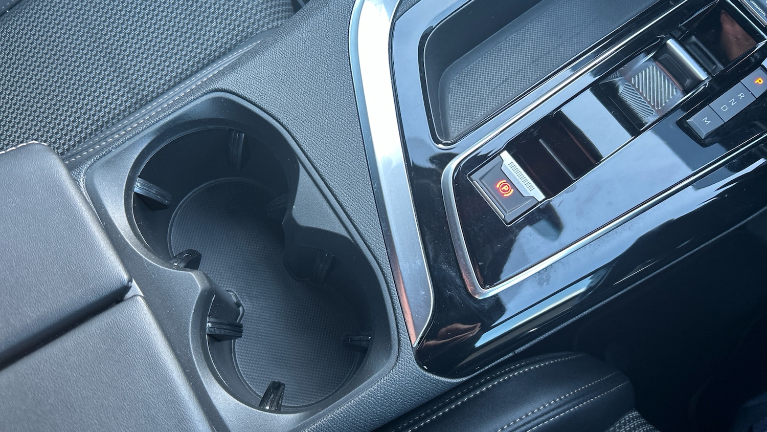 Used Peugeot 3008 2023 for sale - 76942817: Photo 22