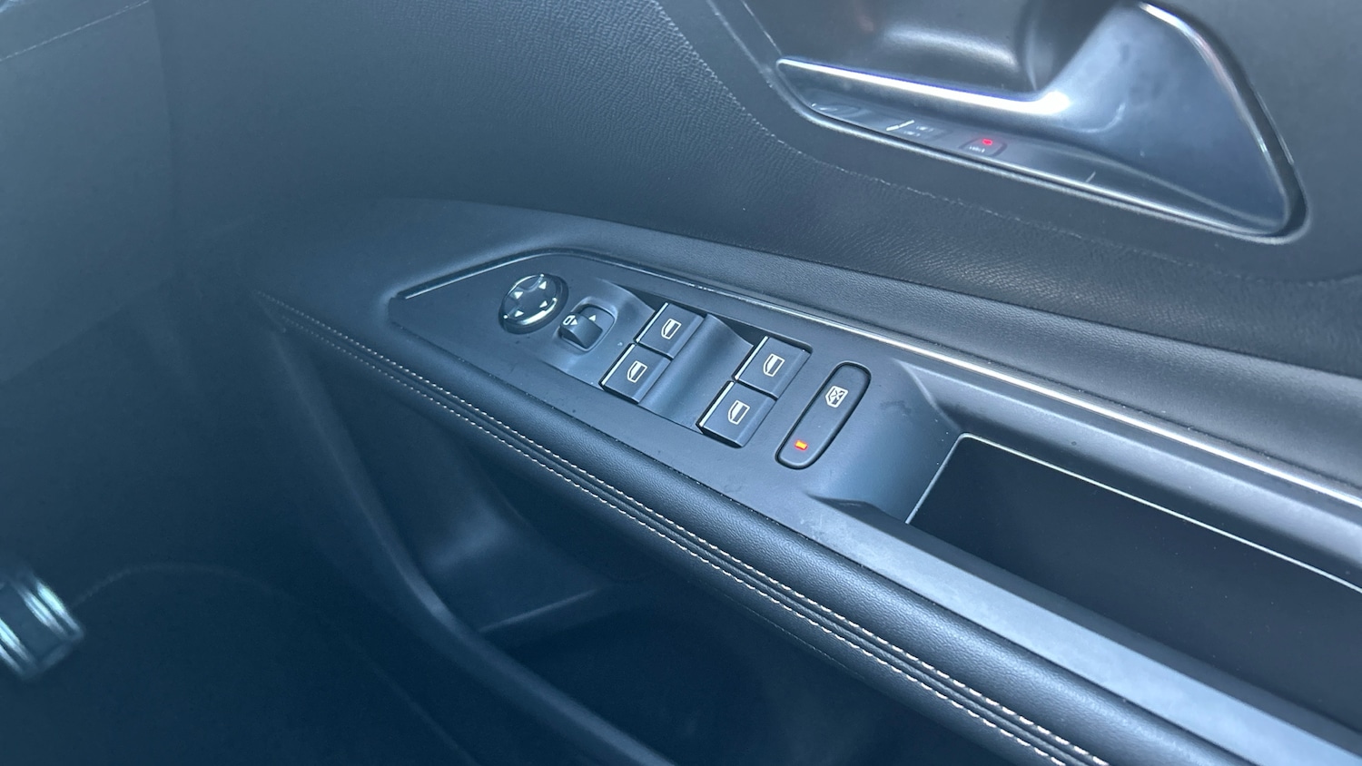 Used Peugeot 3008 2023 for sale - 76942817: Photo 23