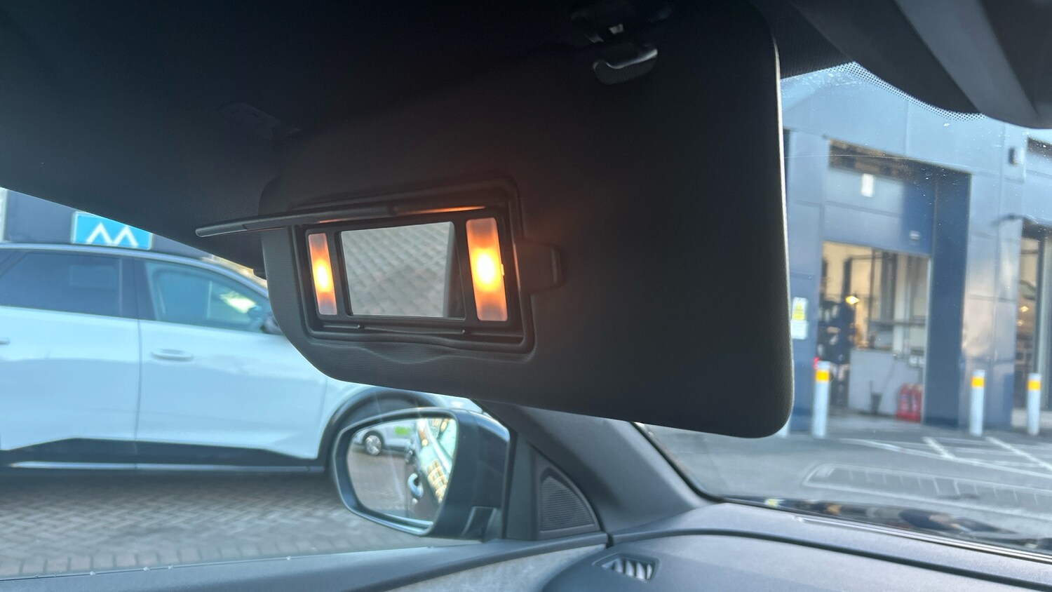 Used Peugeot 3008 2023 for sale - 76942817: Photo 35