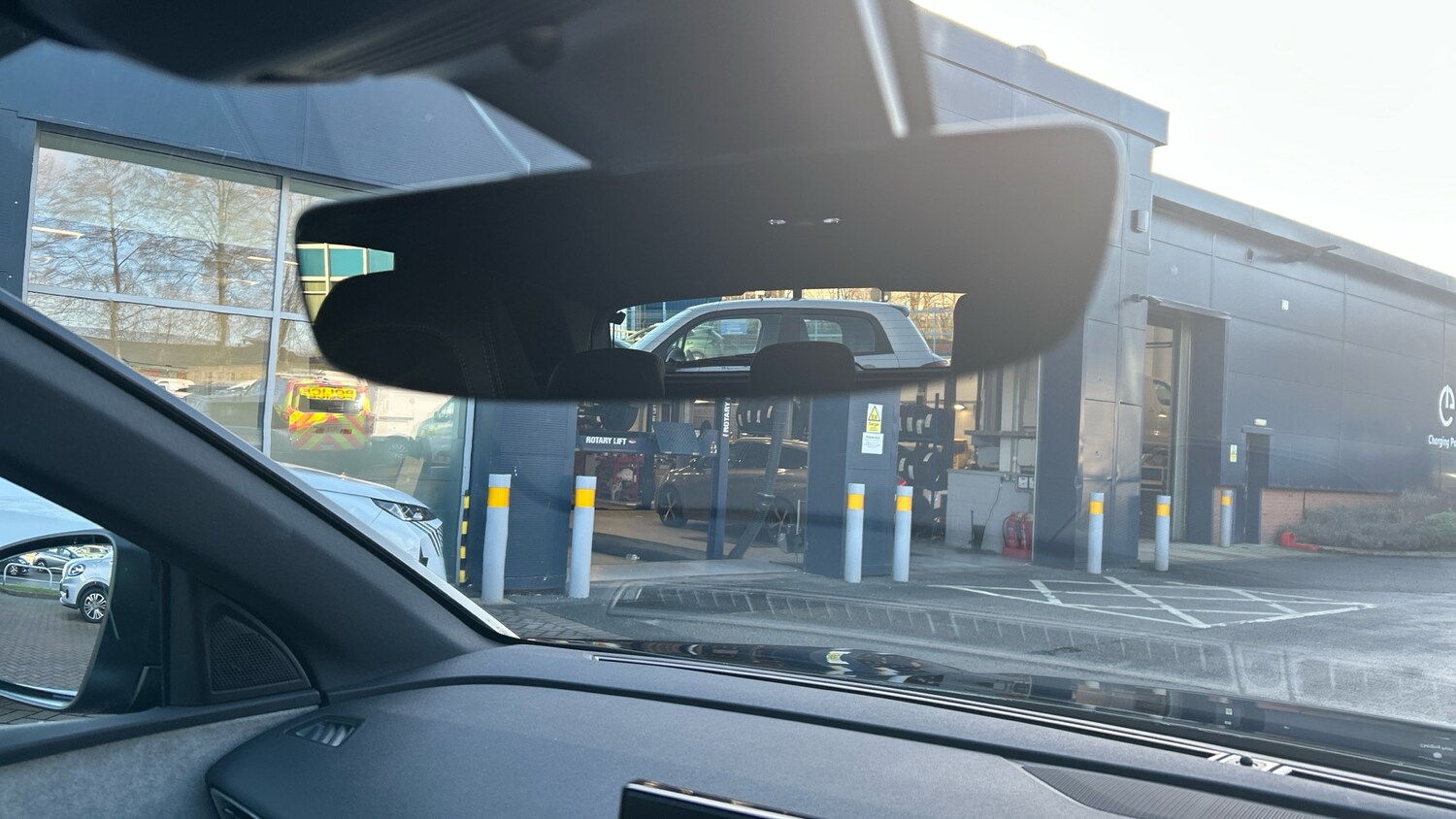 Used Peugeot 3008 2023 for sale - 76942817: Photo 36