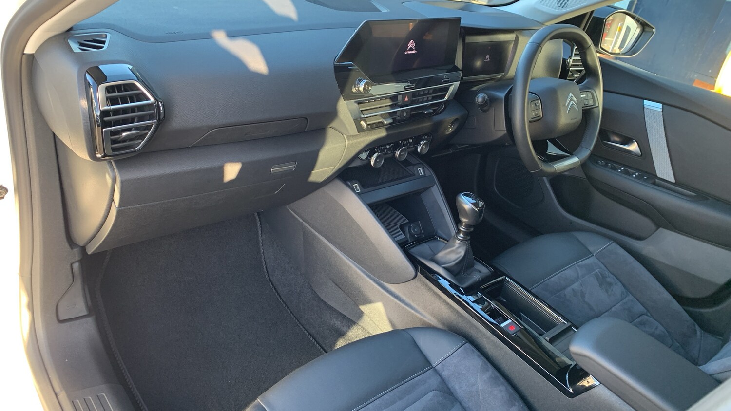 Used Citroen C4 2023 for sale - 76659871: Photo 13