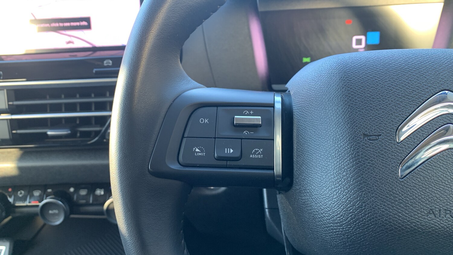 Used Citroen C4 2023 for sale - 76659871: Photo 24