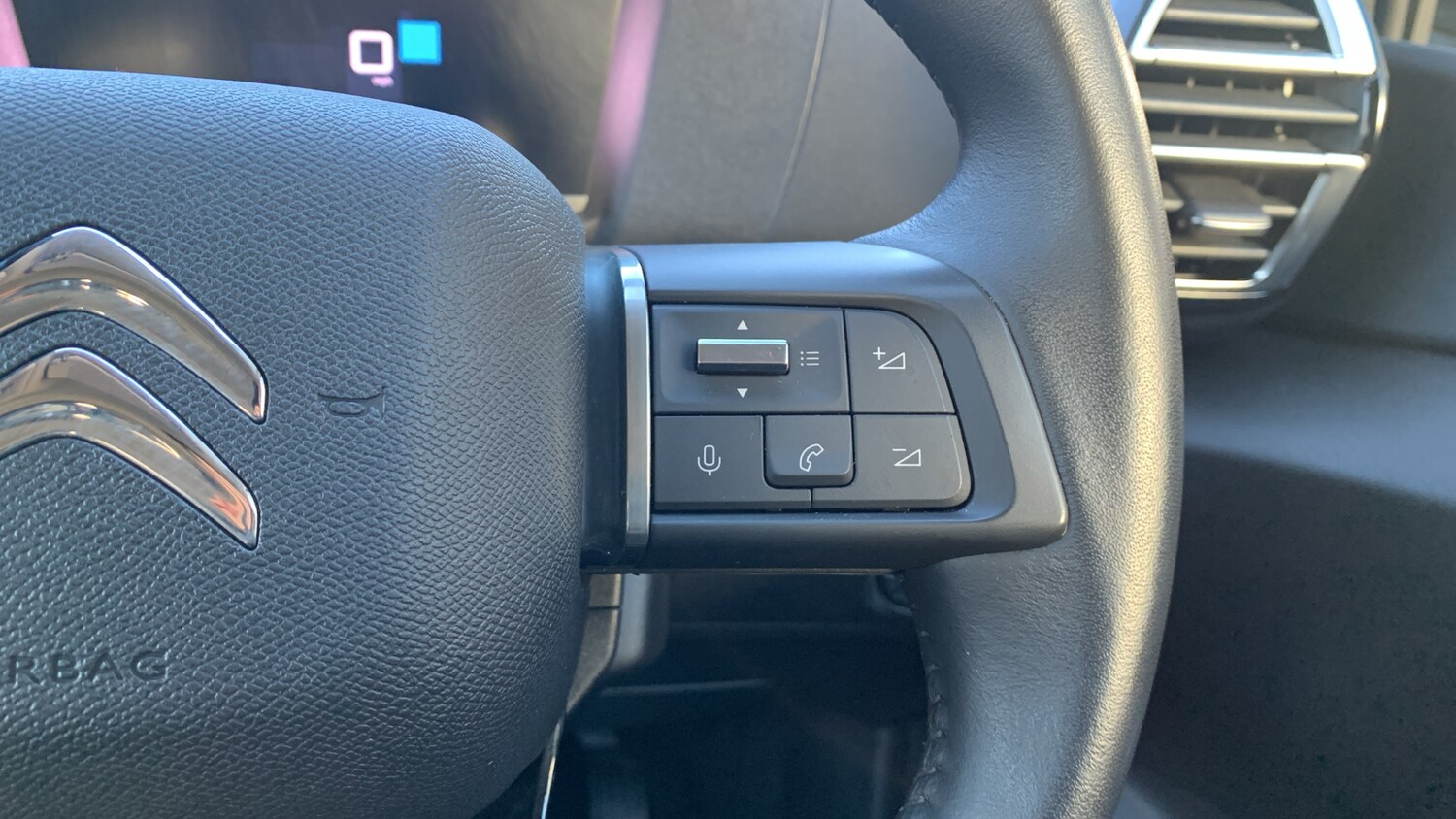 Used Citroen C4 2023 for sale - 76659871: Photo 25