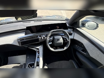 Used Peugeot 5008 2024 for sale - 78302447: Photo