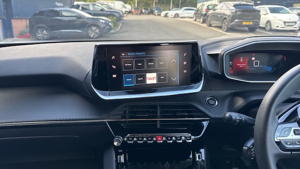 Used Peugeot 2008 2022 for sale - 76123528: Photo 10