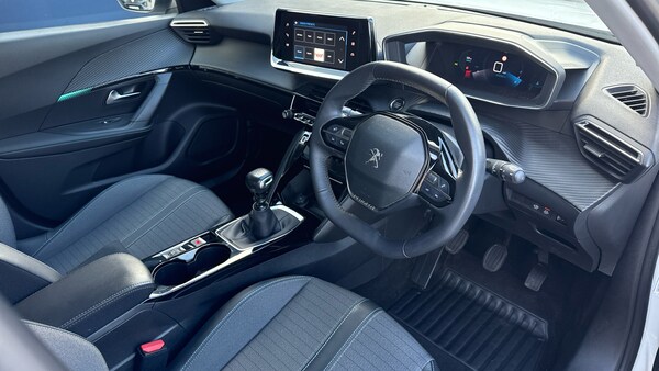 Used Peugeot 2008 2022 for sale - 76123528: Photo 11