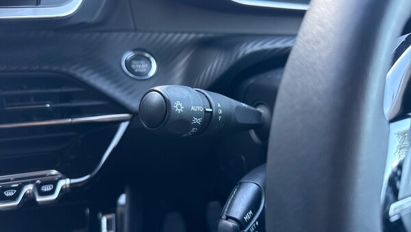 Used Peugeot 2008 2022 for sale - 76123528: Photo 27