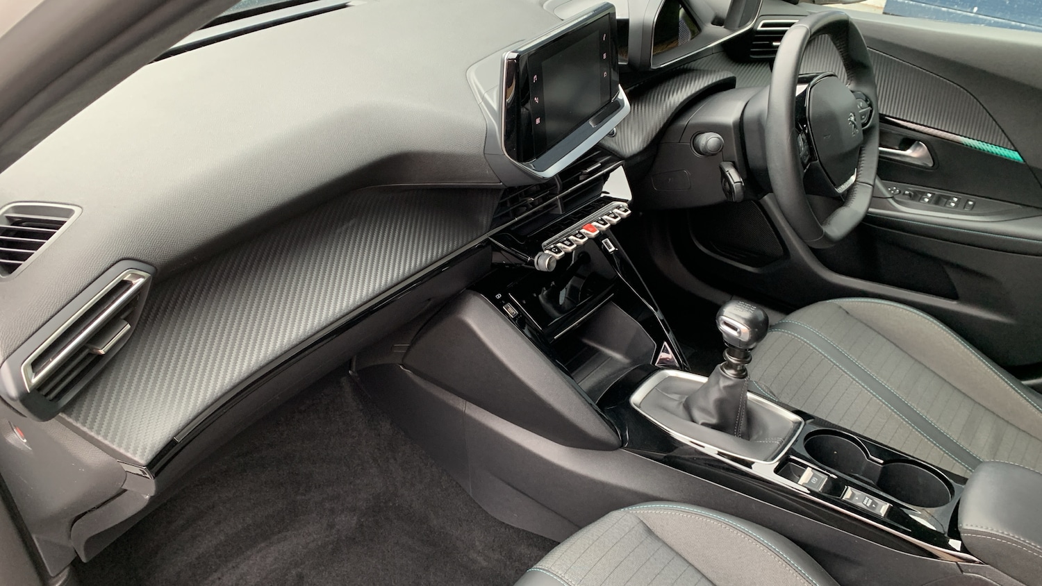 Used Peugeot 2008 2023 for sale - 76942819: Photo 13