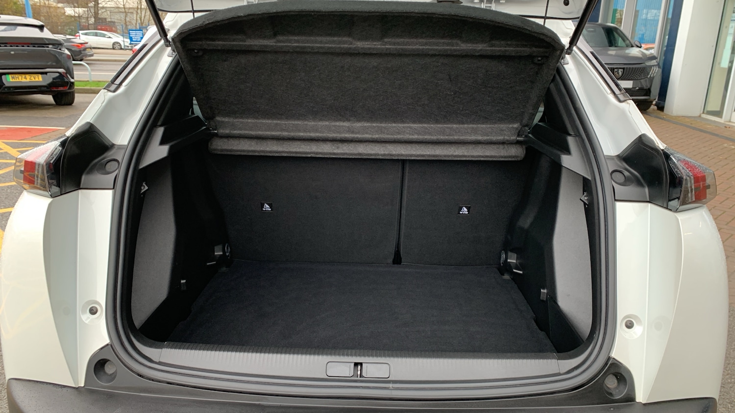 Used Peugeot 2008 2023 for sale - 76942819: Photo 20