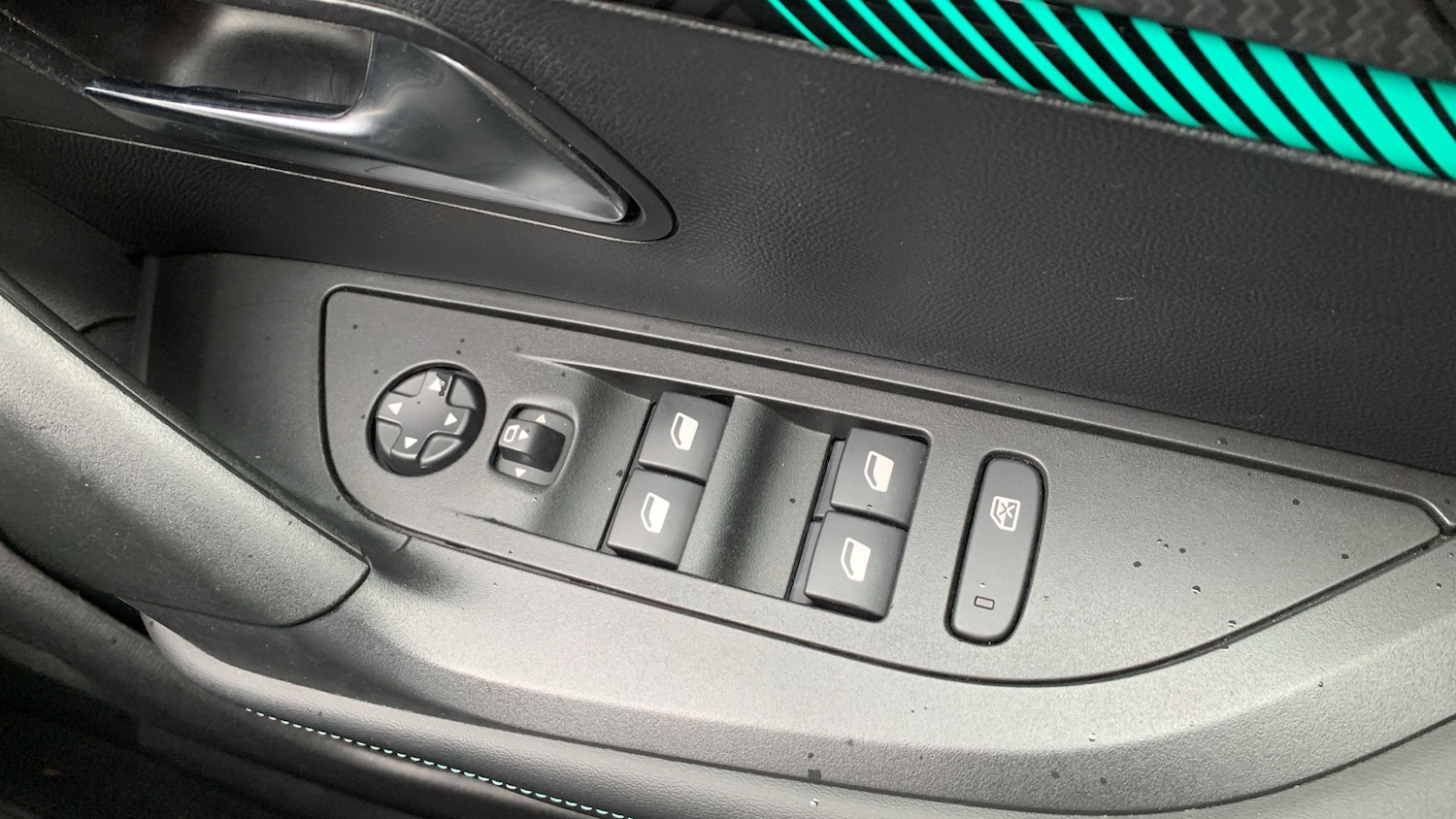 Used Peugeot 2008 2023 for sale - 76942819: Photo 23