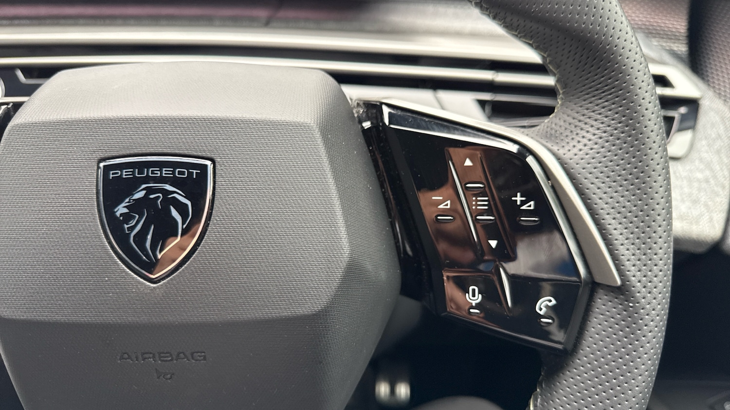 Used Peugeot 5008 2025 for sale - 76228680: Photo 24