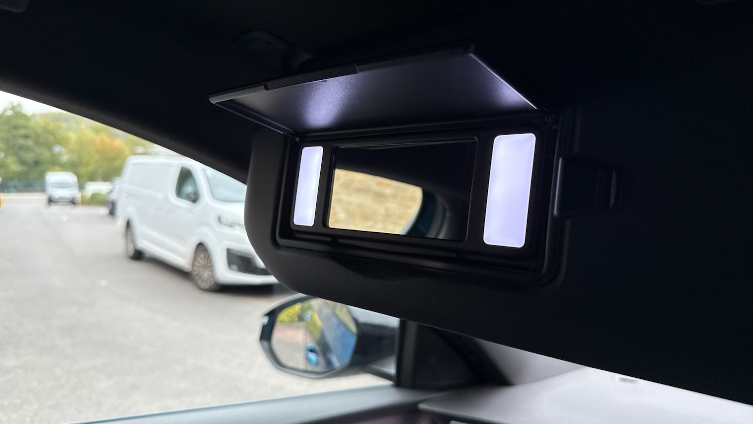 Used Peugeot 5008 2025 for sale - 76228680: Photo 34