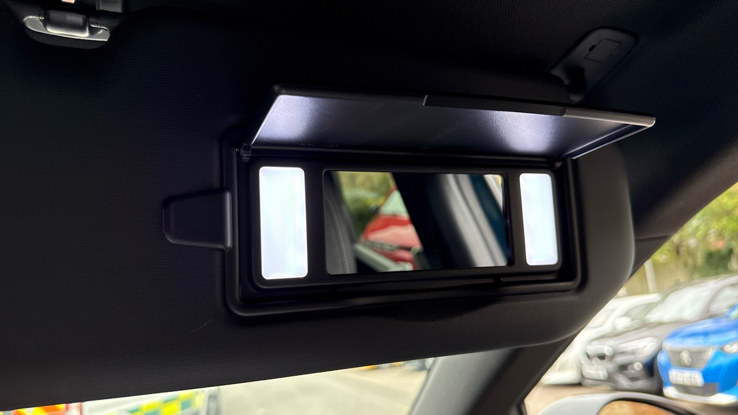 Used Peugeot 5008 2025 for sale - 76228680: Photo 36