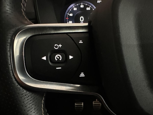 Used Volvo XC40 2020 for sale - 75782253: Photo 27