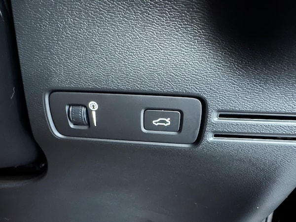Used Volvo XC40 2020 for sale - 75782253: Photo 40