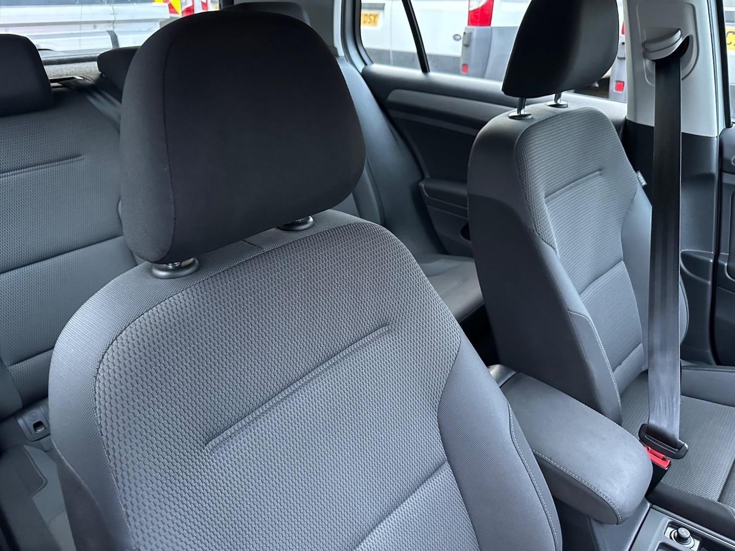 Used Volkswagen Golf 2017 for sale - 77143640: Photo 10