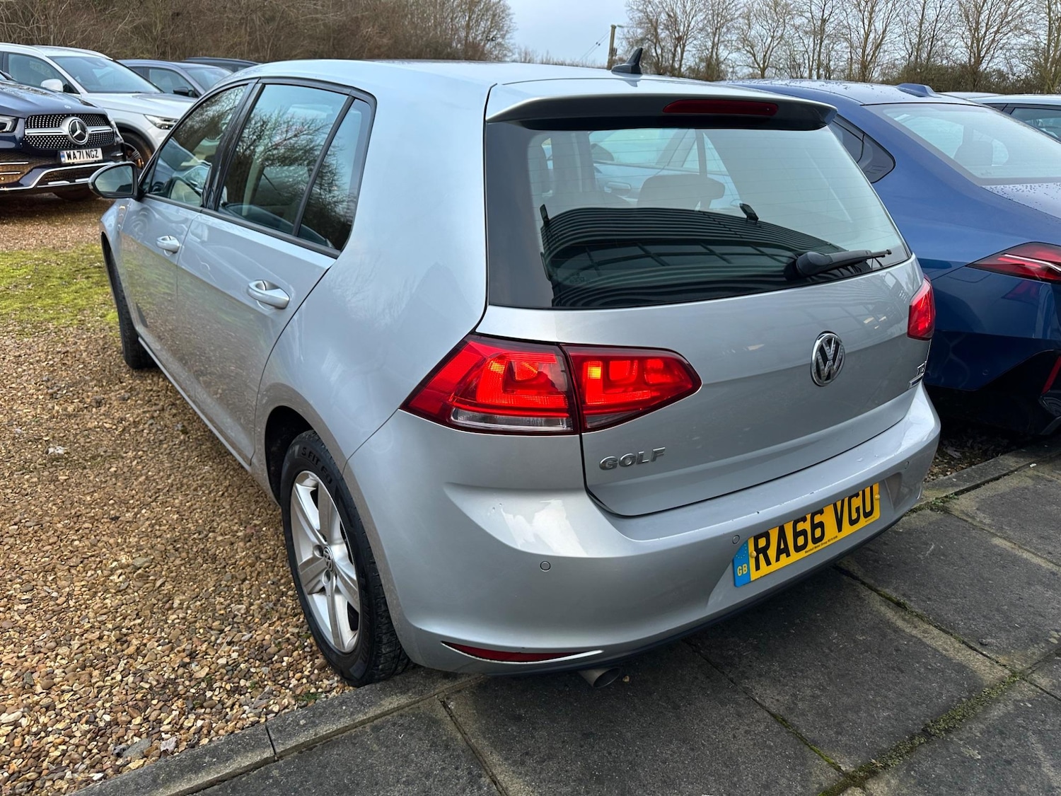 Used Volkswagen Golf 2017 for sale - 77143640: Photo 6
