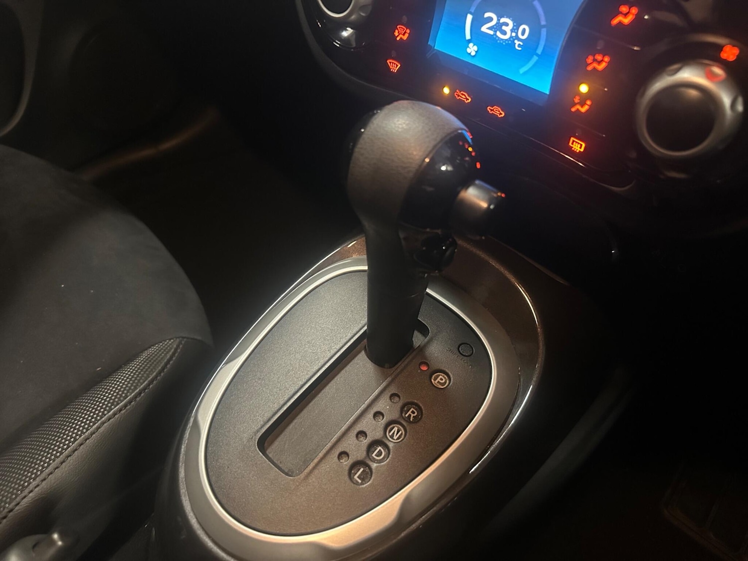 Used Nissan Juke 2017 for sale - 76591954: Photo 23