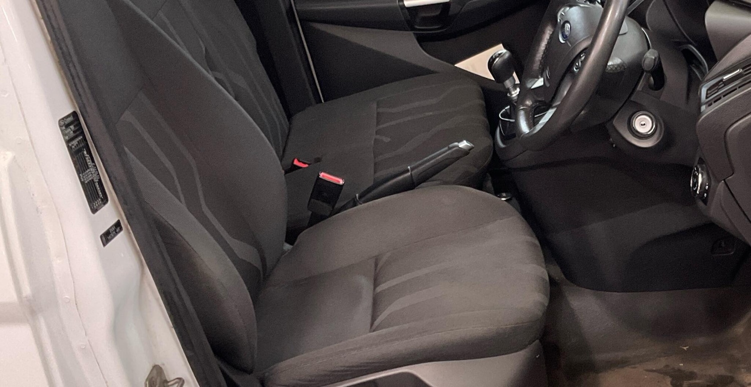 Used Ford Transit Connect 2015 for sale - 76688945: Photo 10