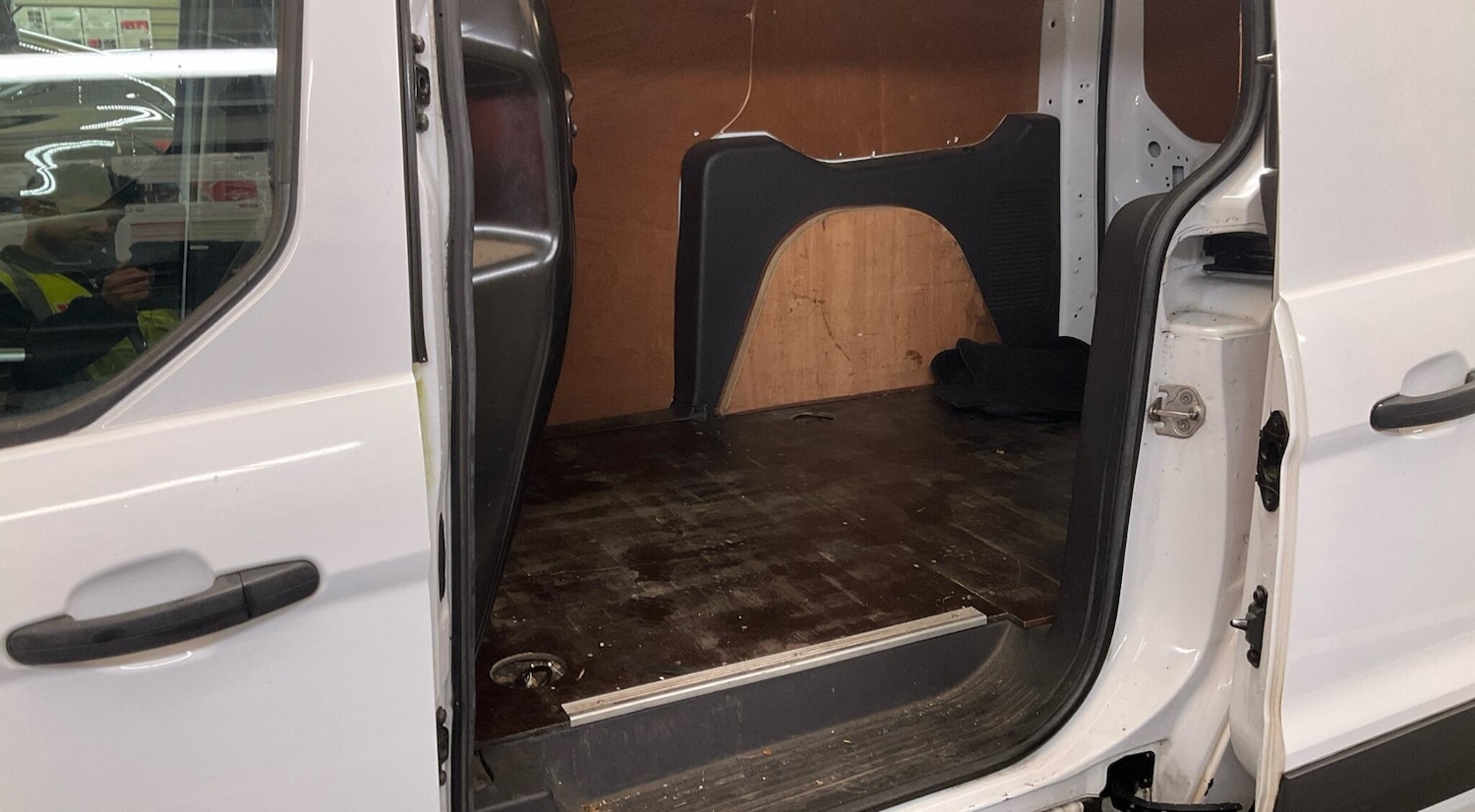 Used Ford Transit Connect 2015 for sale - 76688945: Photo 9