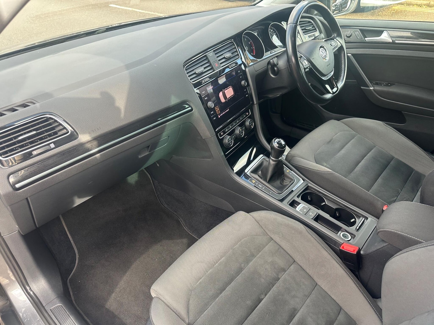 Used Volkswagen Golf 2020 for sale - 77305106: Photo 37