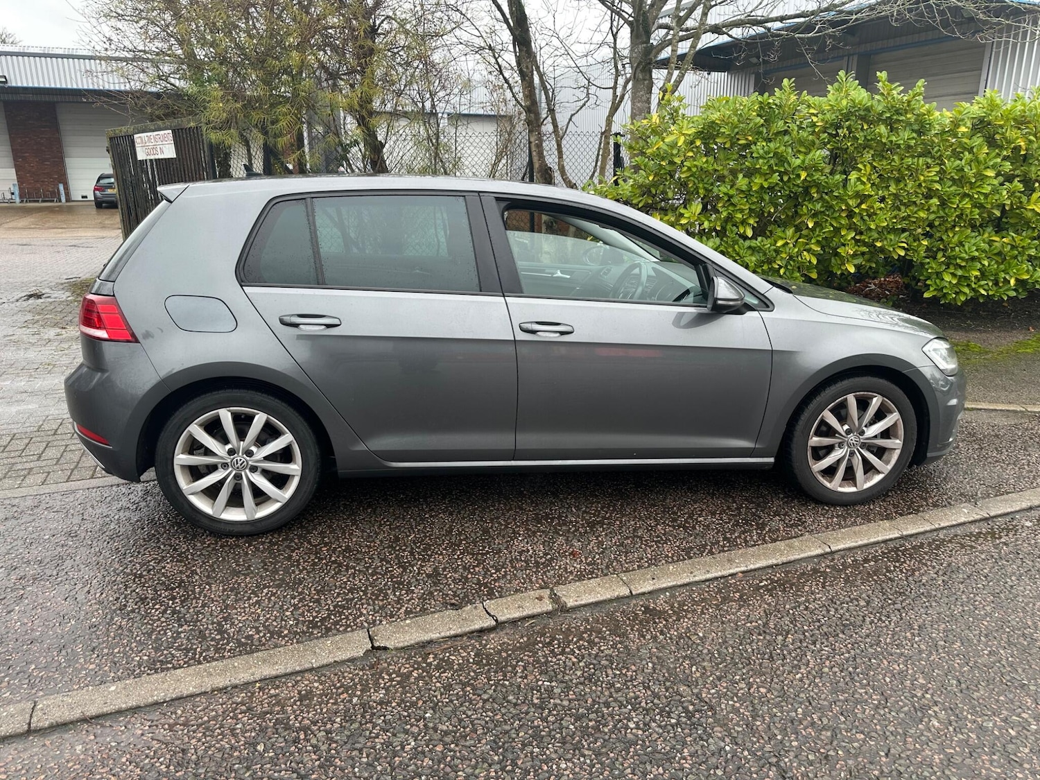 Used Volkswagen Golf 2020 for sale - 77305106: Photo 63