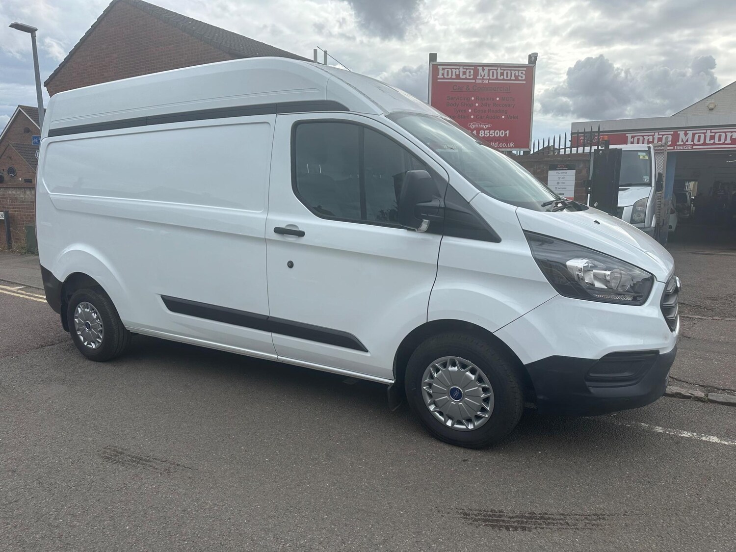 Used Ford Transit Custom 2018 for sale - 77358473: Photo 3