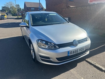 Used Volkswagen Golf 2017 for sale - 78375748: Photo