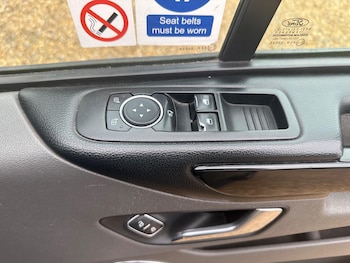 Used Ford Tourneo Custom 2018 for sale - 76059197: Photo