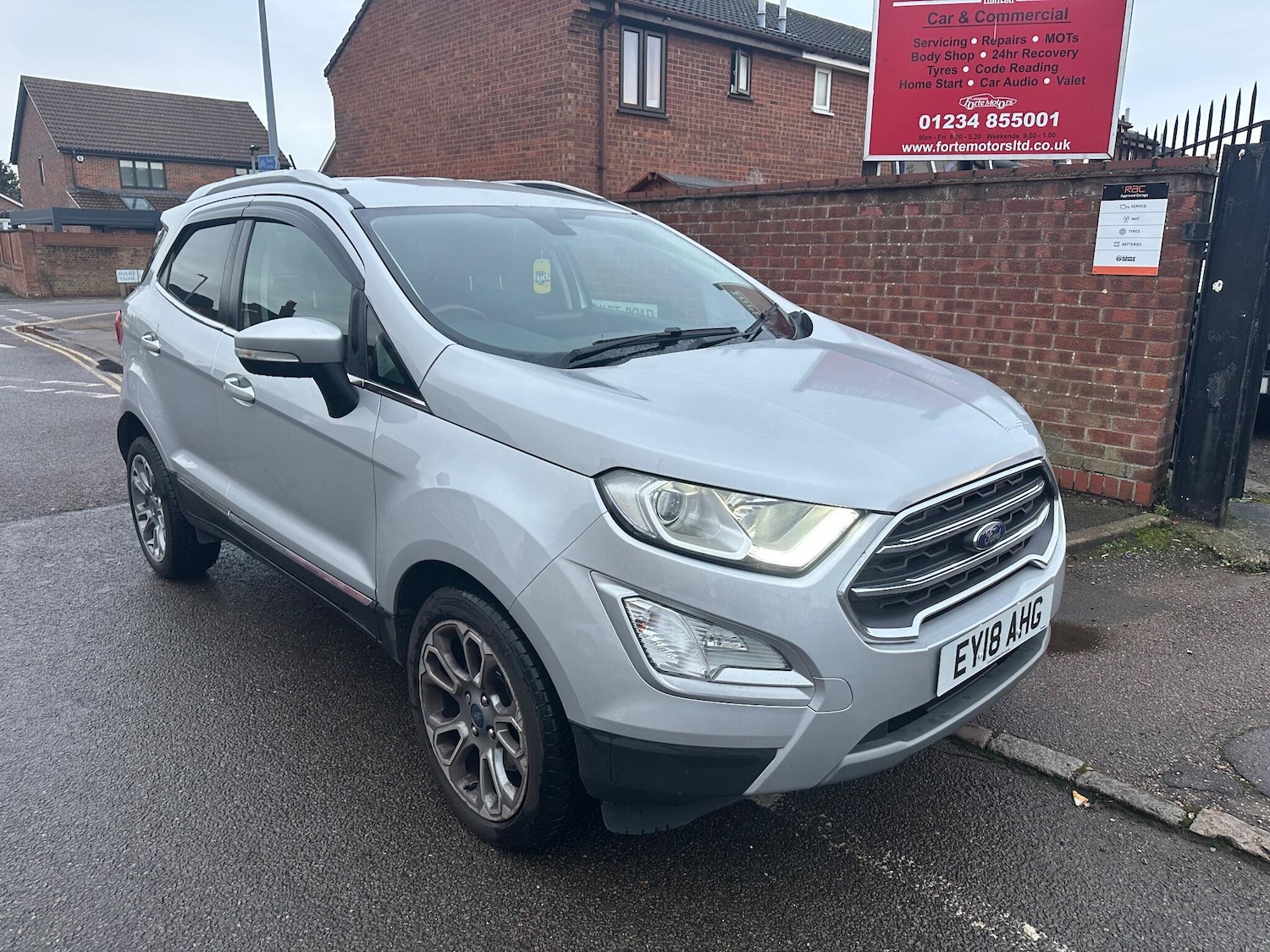 Used Ford Ecosport 2018 for sale - 76964453: Photo 1
