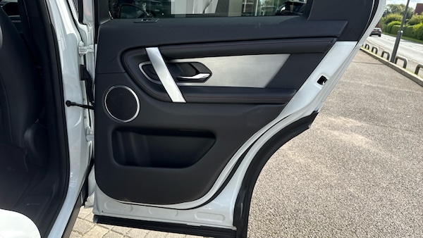 Used Land Rover Discovery Sport 2021 for sale - 76265299: Photo 35